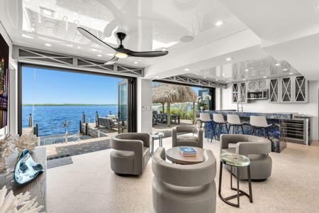 626 Island Drive