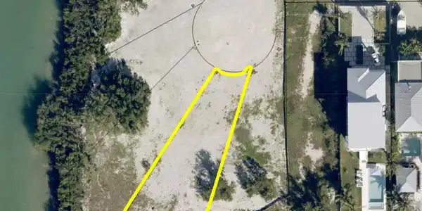 Image 2: Lot Outline 246