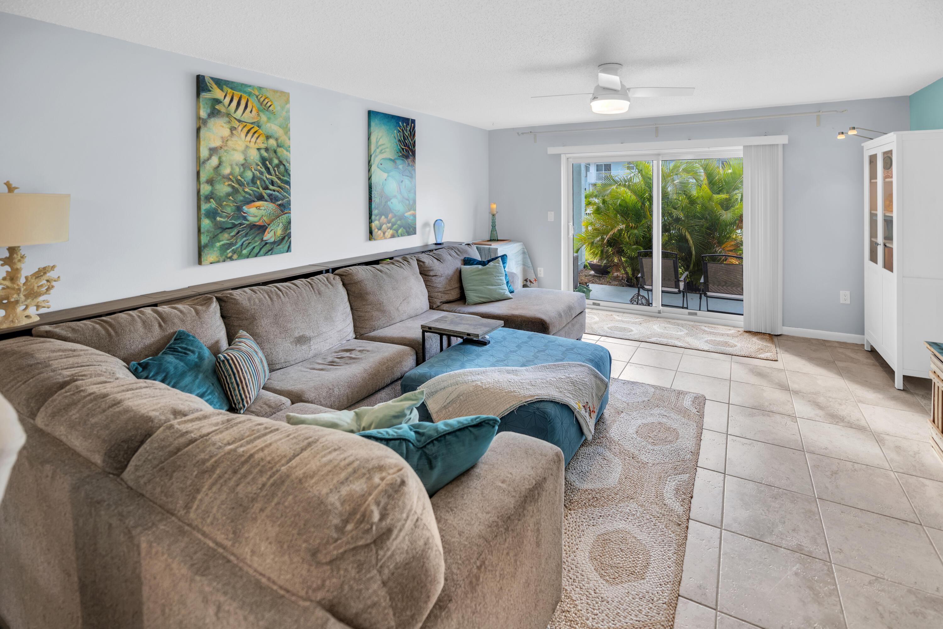 Image 2: Living Area