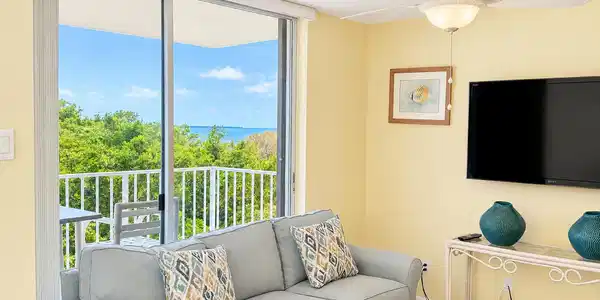 Image 2: 2 Living room 3