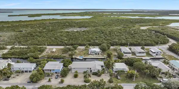 Image 3: 4049 Egret Ln