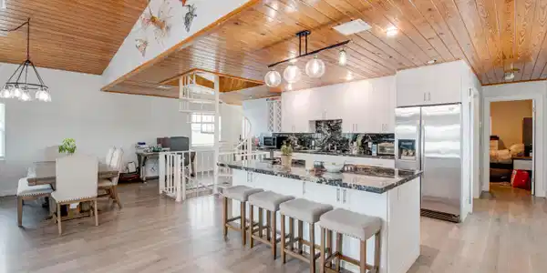 Image 2: 007-7BocaChicaRoad-KeyWest-FL-33040-FULL