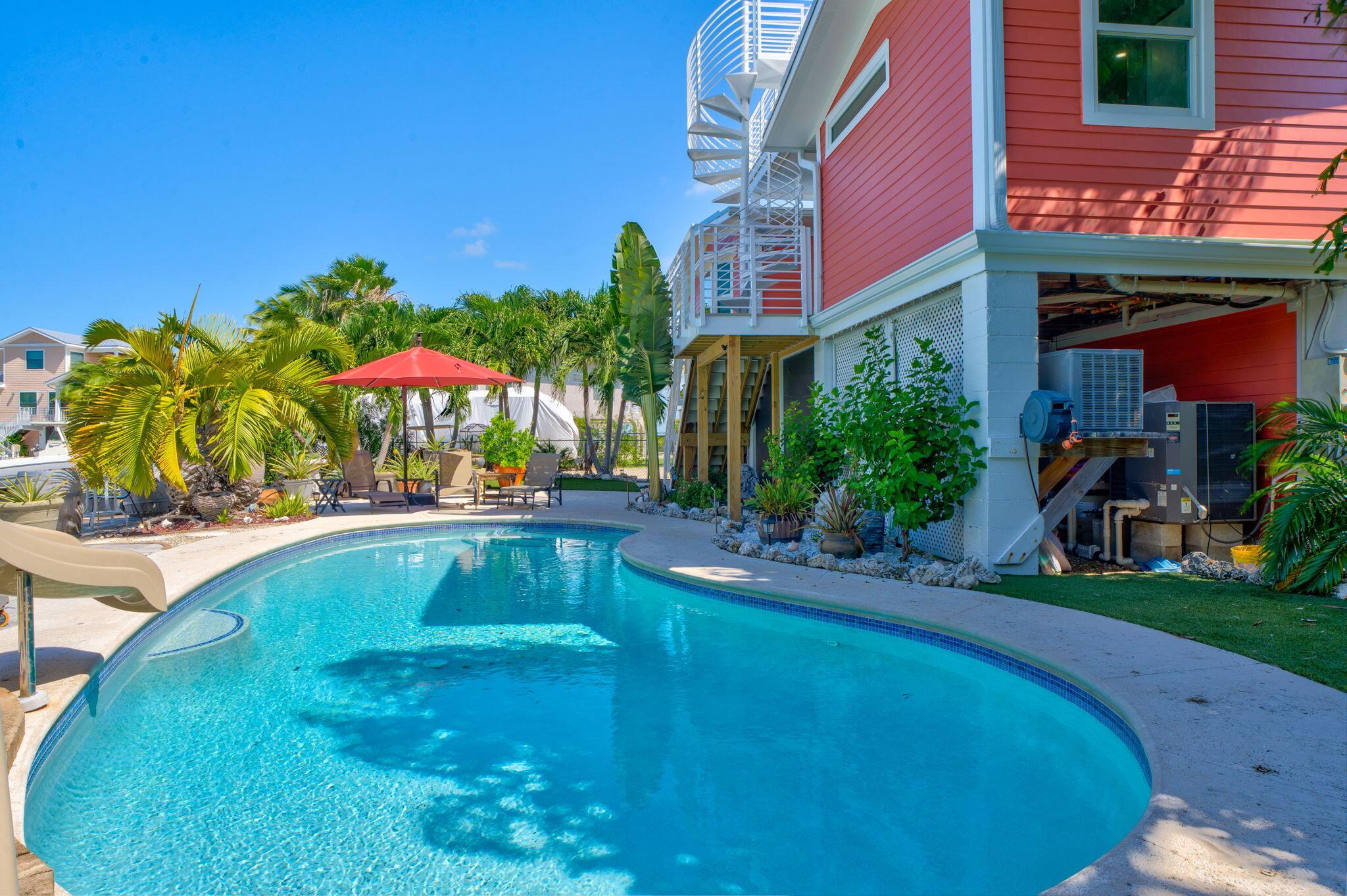 Image 3: Pool and Patio