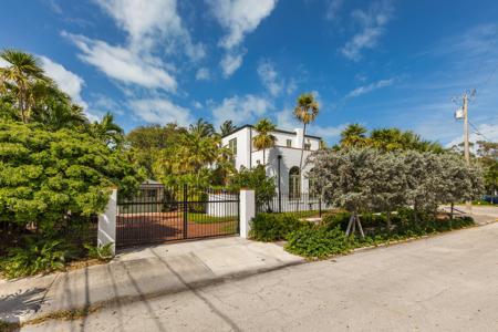 924 Flagler Avenue