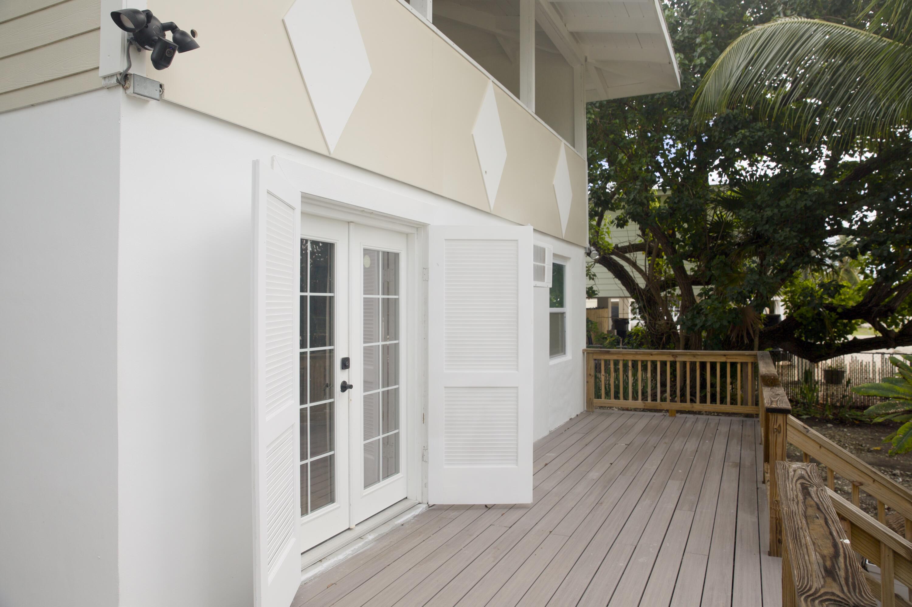 Image 2: 277 Peachtree Avenue, Marathon 3305044.C