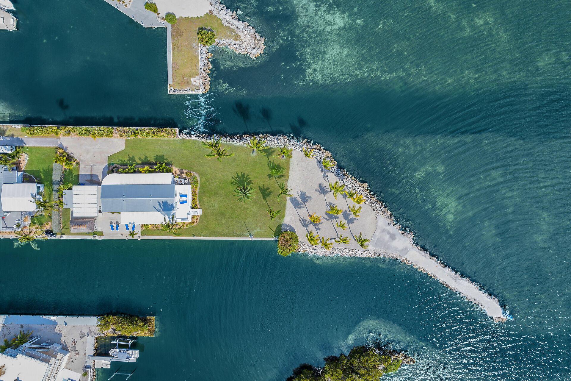 Image 2: Paradise Point
