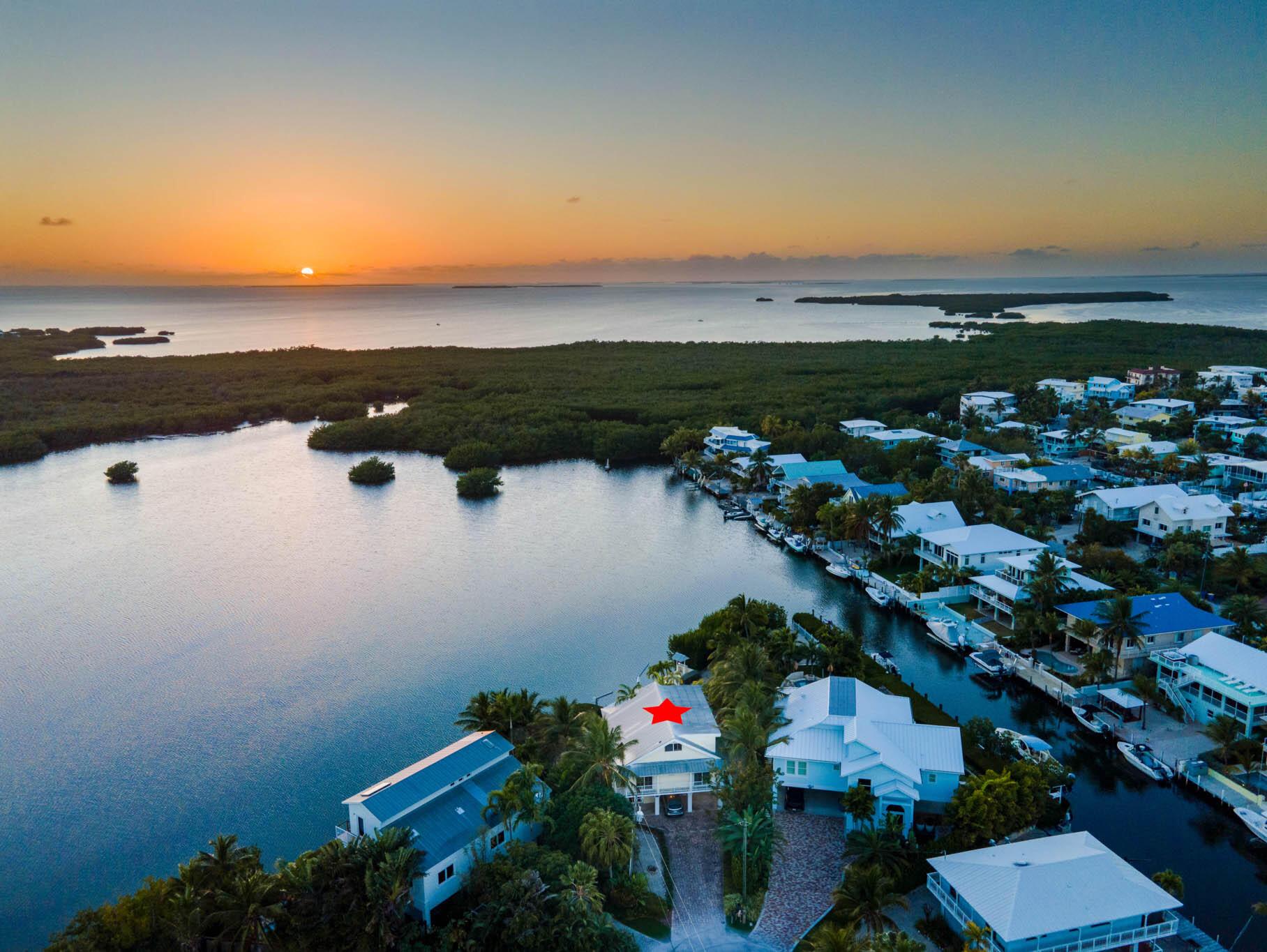 Image 3: Only minutes from Florida Bay