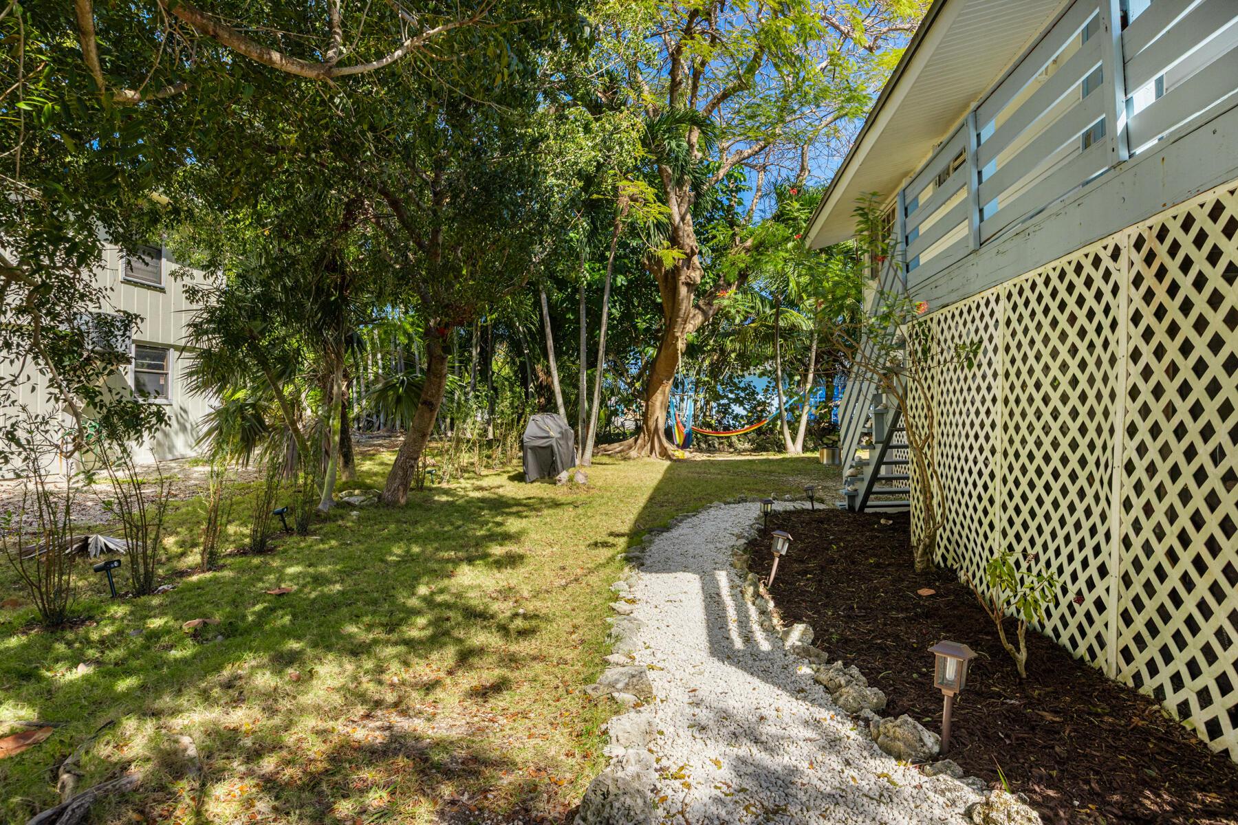 Image 3: 29961 Pine Channel Rd_1oakstudios_05