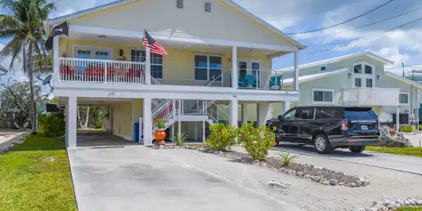 370 E Ocean Drive