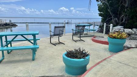 6099 Overseas Highway