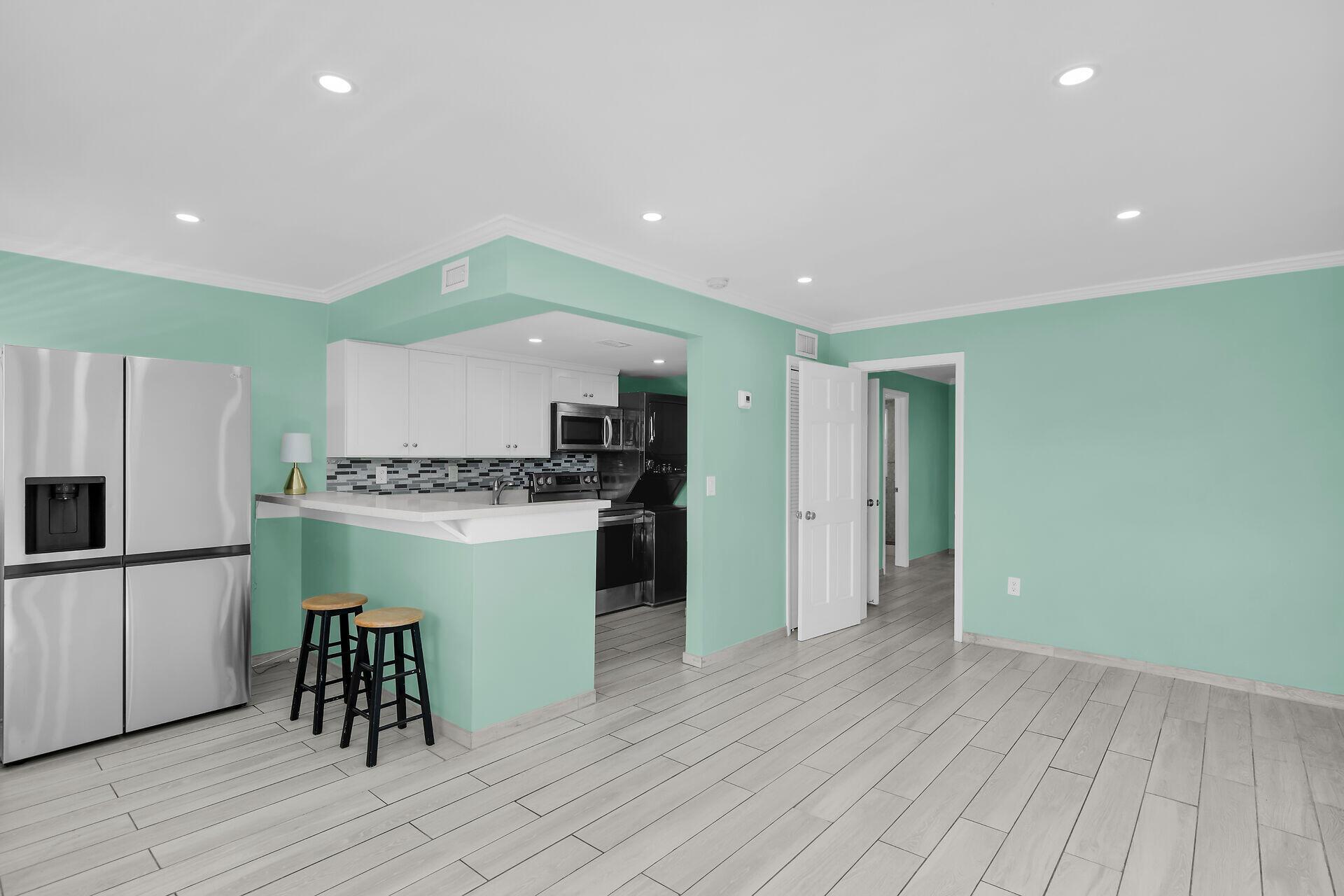 Image 4: virtual-tour-359728-12