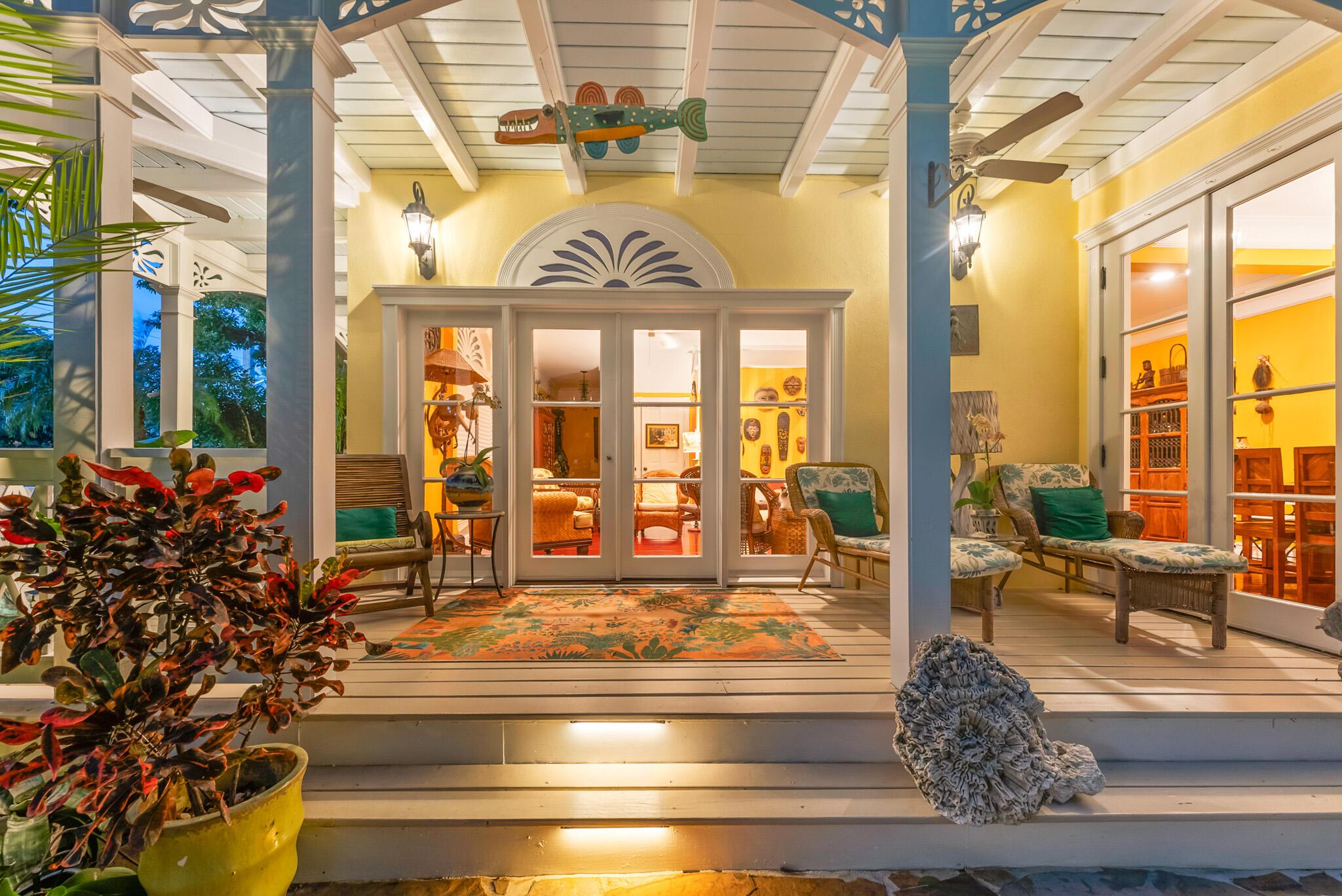 Image 4: Back Lower Veranda