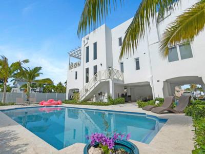 317 E Seaview Circle