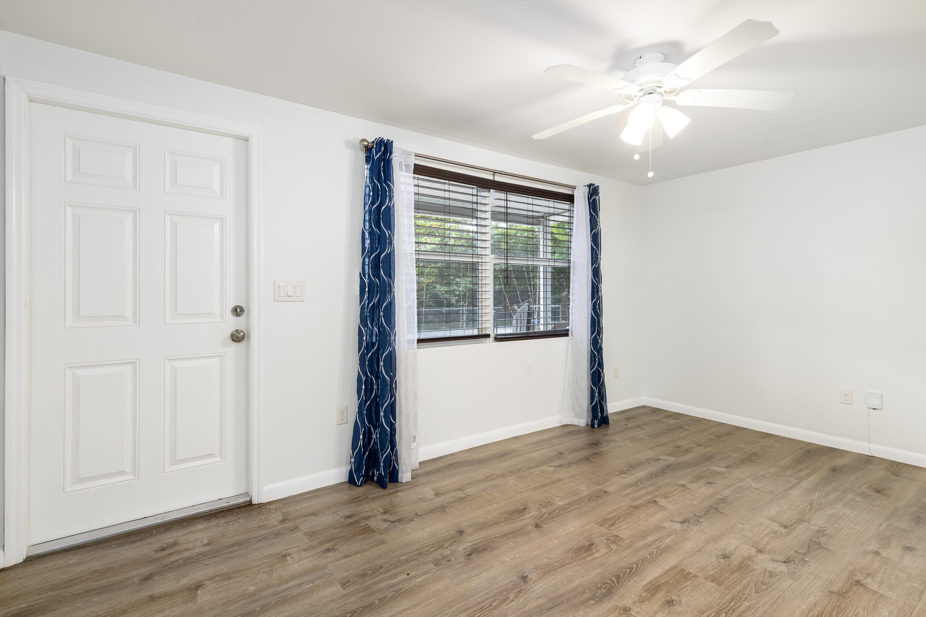 Image 2: Big_Pine_30023_PINE_CHANNEL_RD_interior_