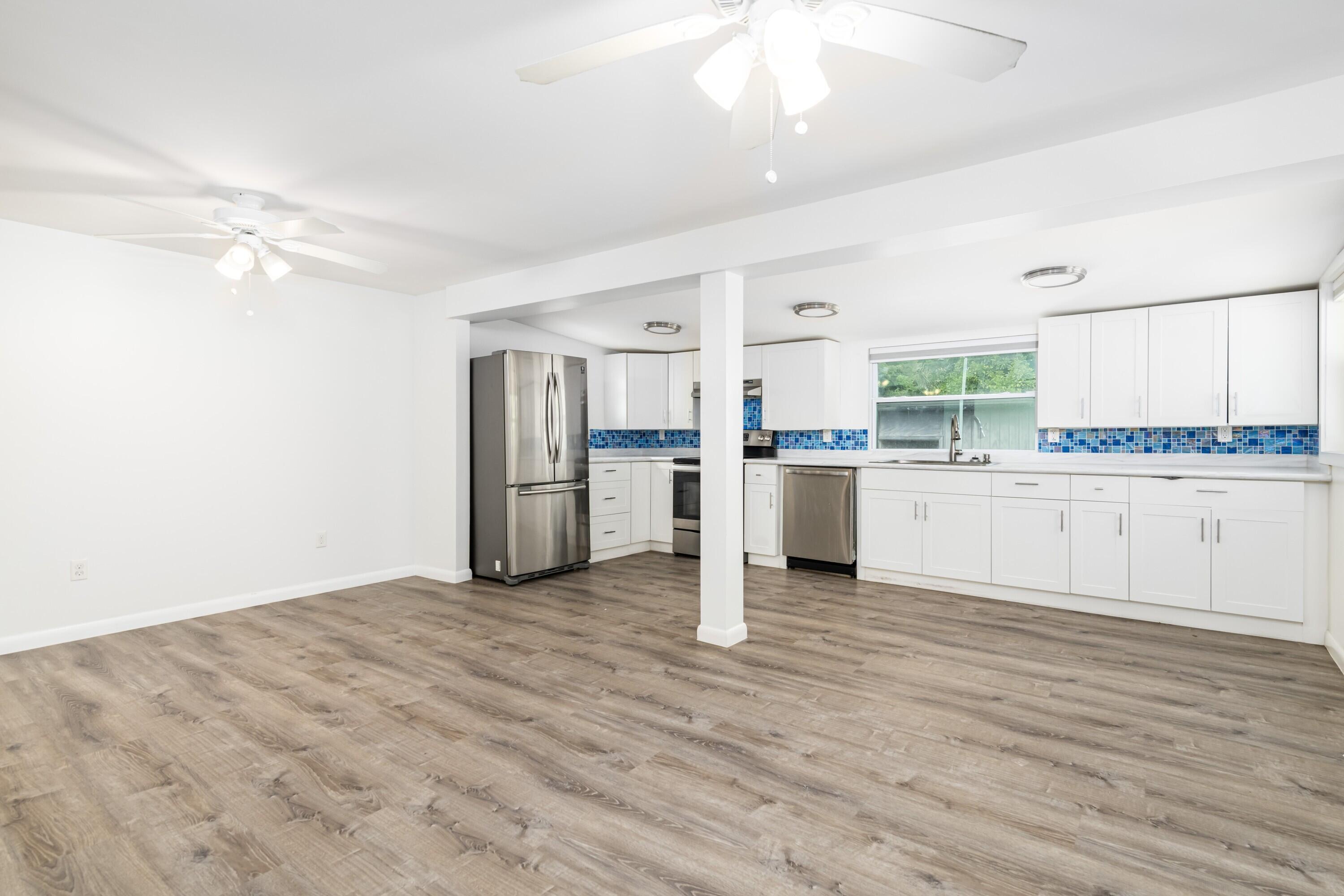 Image 3: Big_Pine_30023_PINE_CHANNEL_RD_interior_