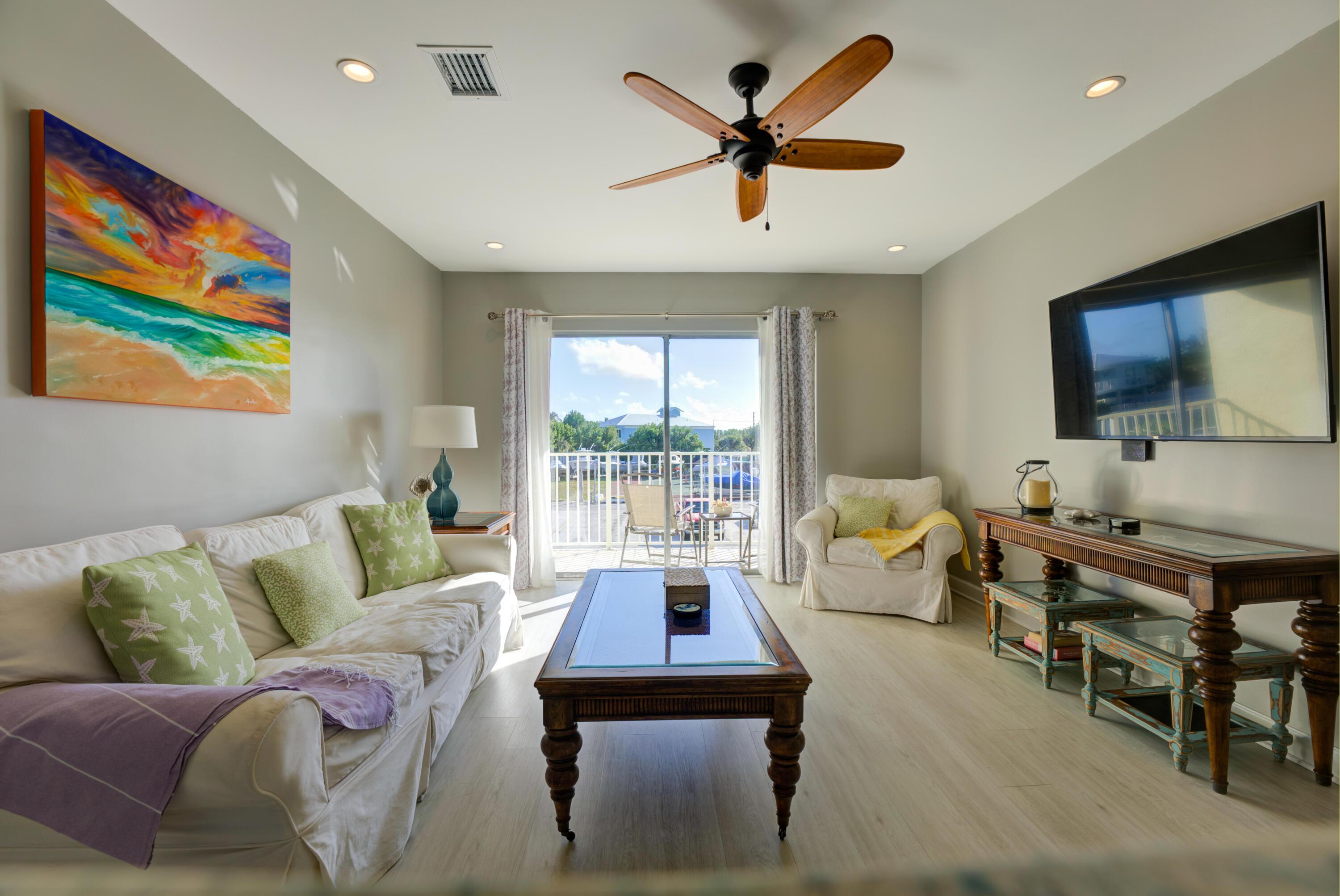 Image 2: Open Floor Plan
