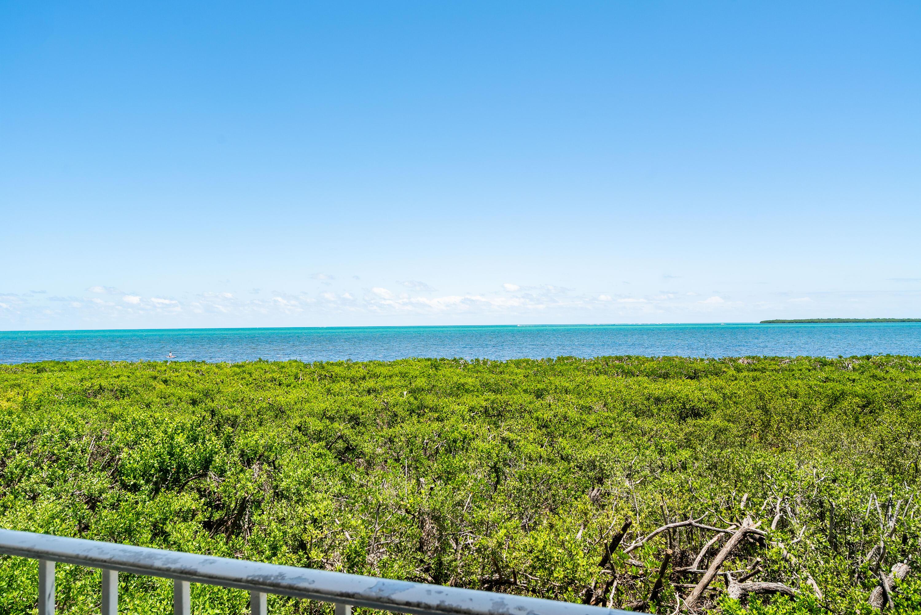 Image 3: WOW Ocean views