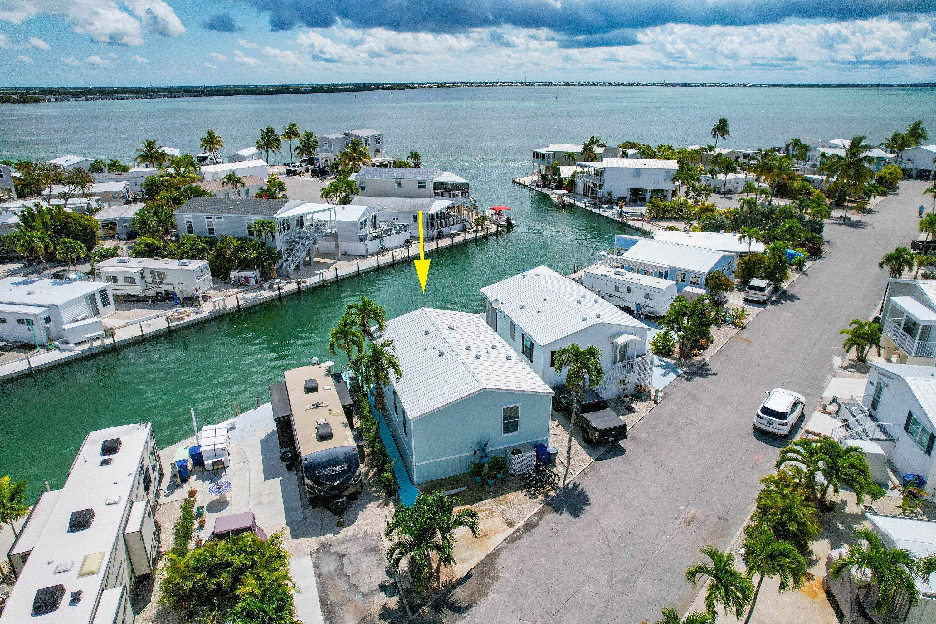 Image 2: Canal Front Home