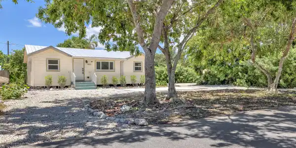 Image 4: MLS July 2026 30372 Palm Drive-3