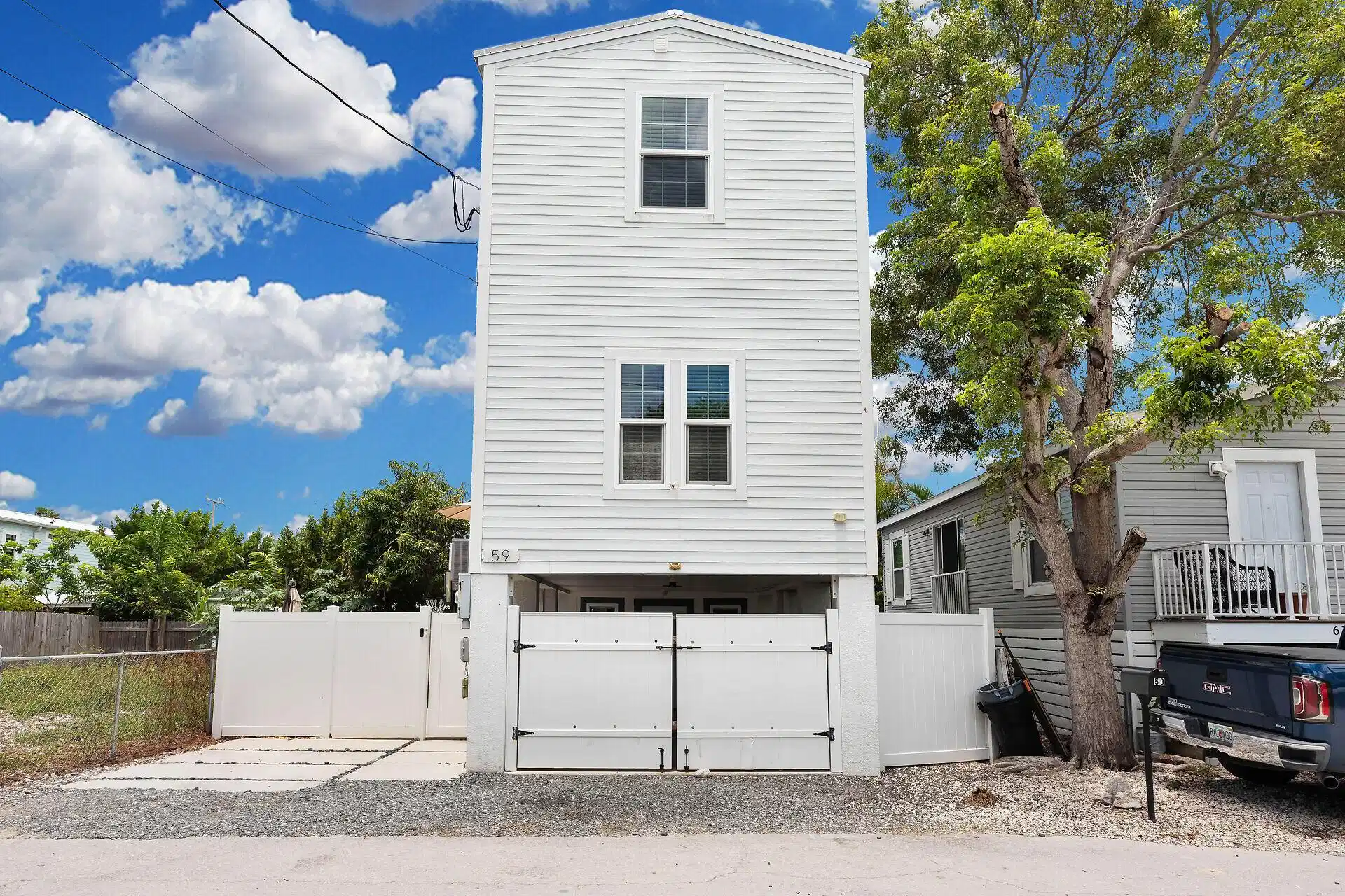 Image 1: Front of Home