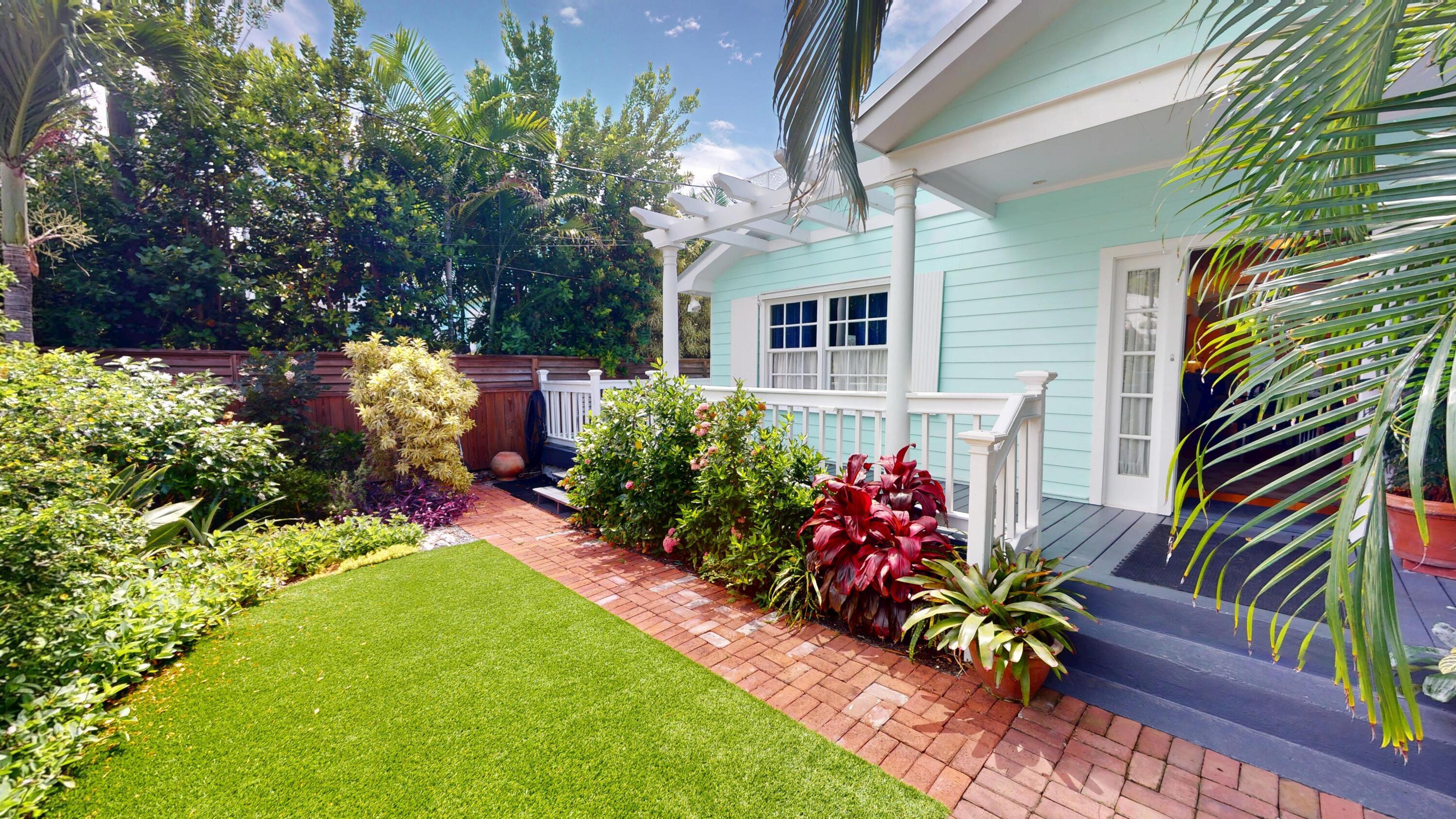 Image 2: Yard 2