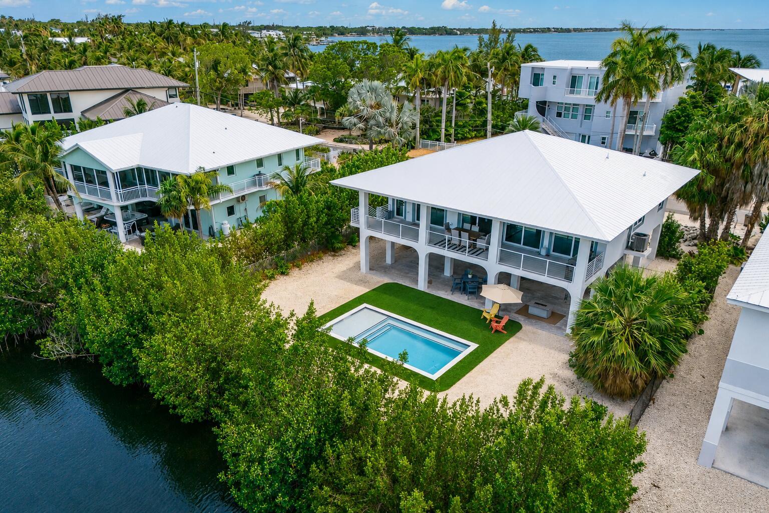 Image 1: Coveted Buccaneer Point neighborhood