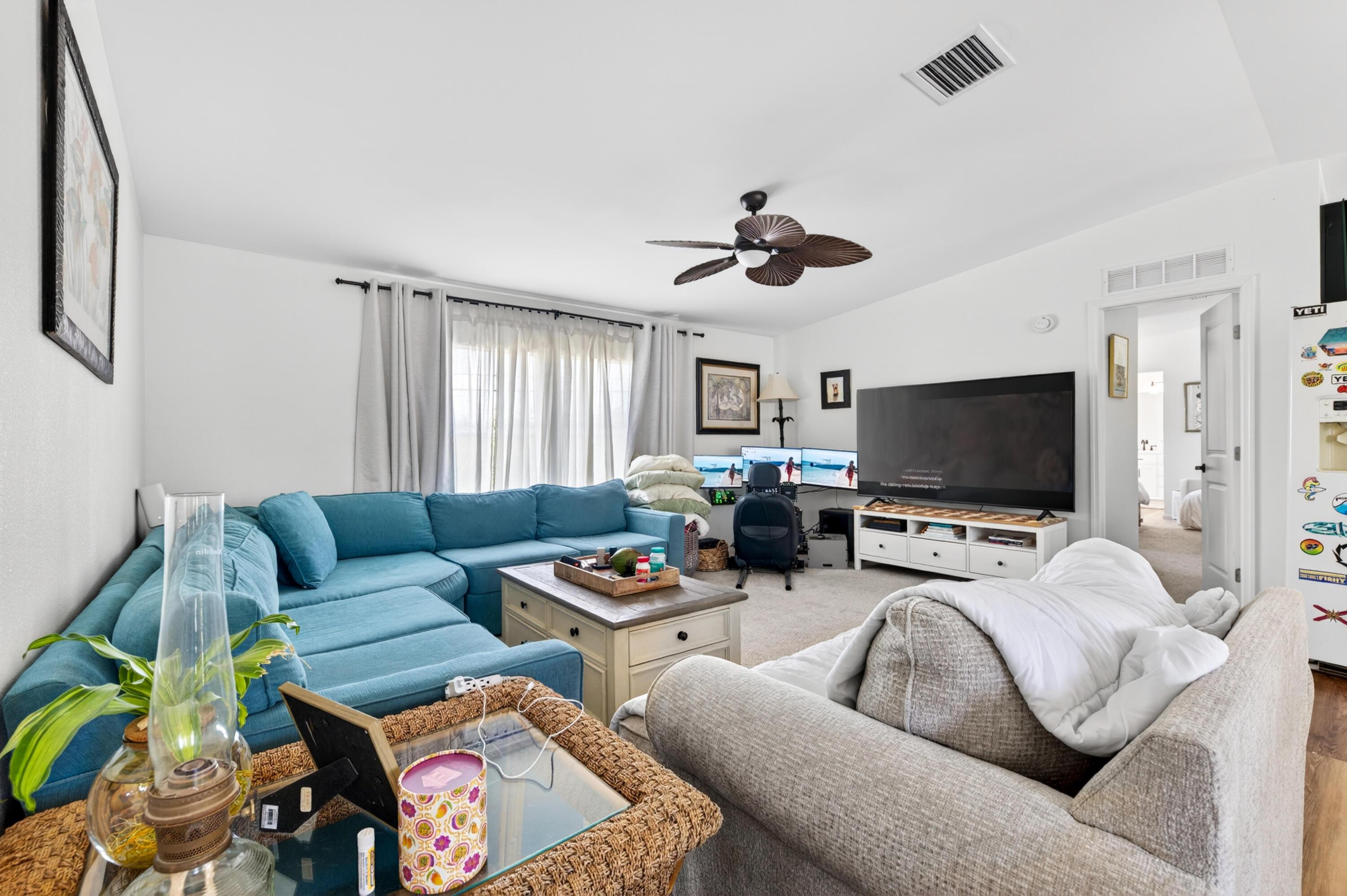 Image 3: 1 Riviera Dr-11
