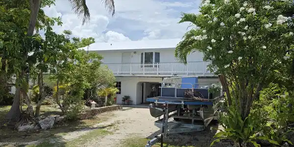 8 Emerald Drive