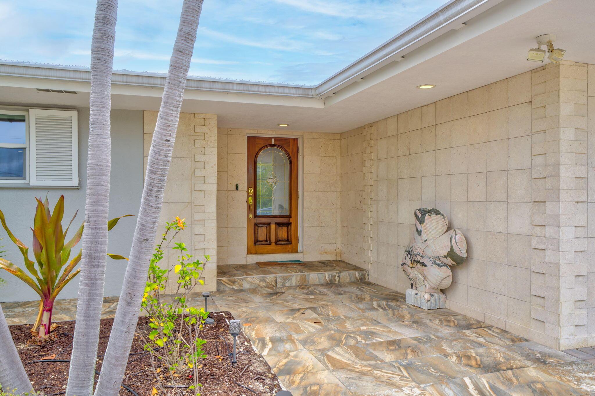 Image 4: 44-web-or-mls-2919 Sombrero Blvd - High