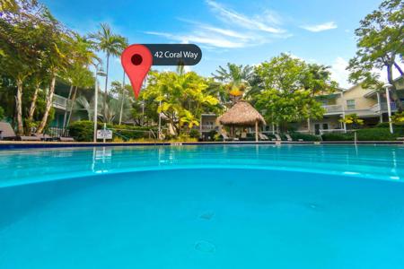 42 Coral Way