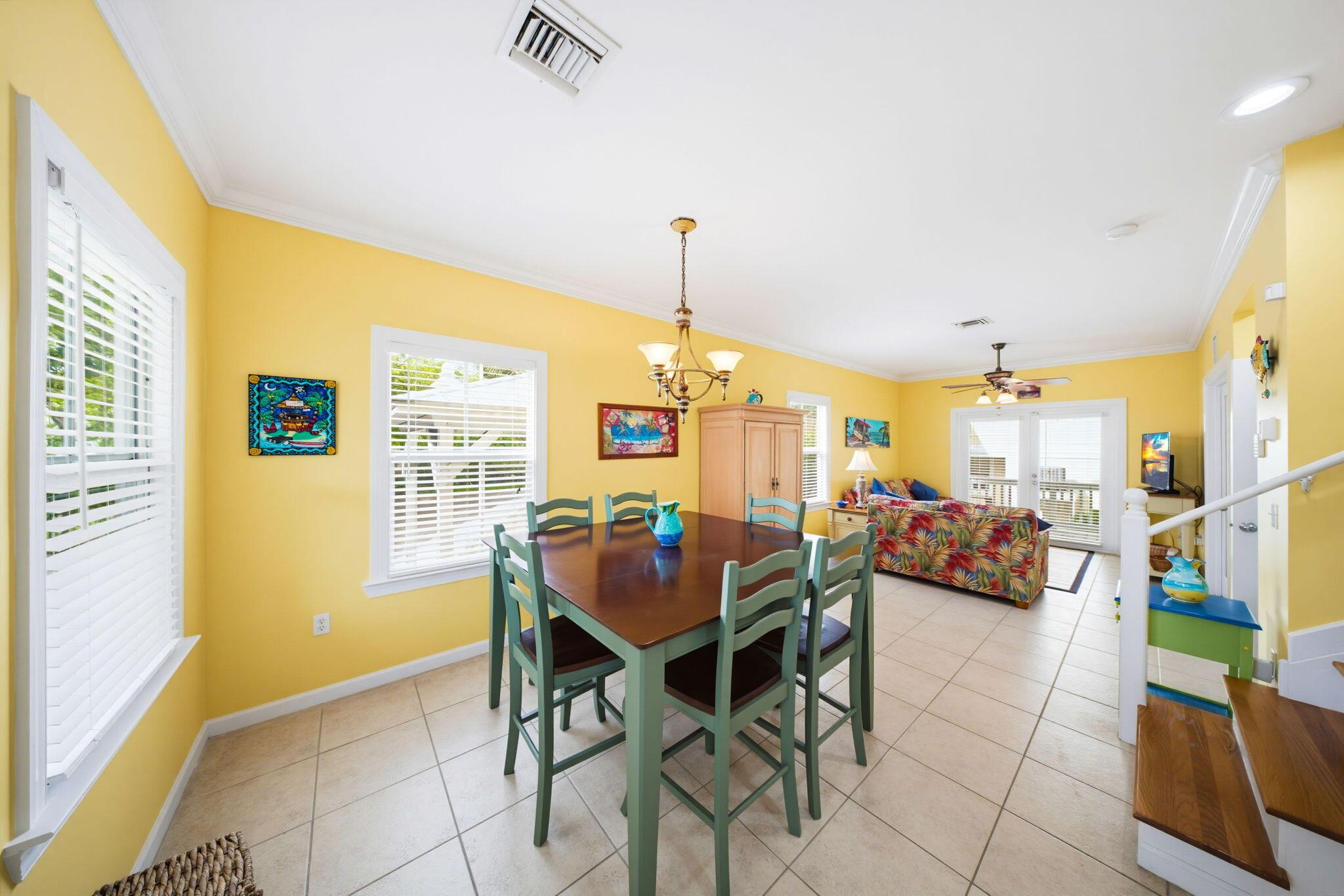 Image 4: 10-web-or-mls-007 - 42 Coral Way