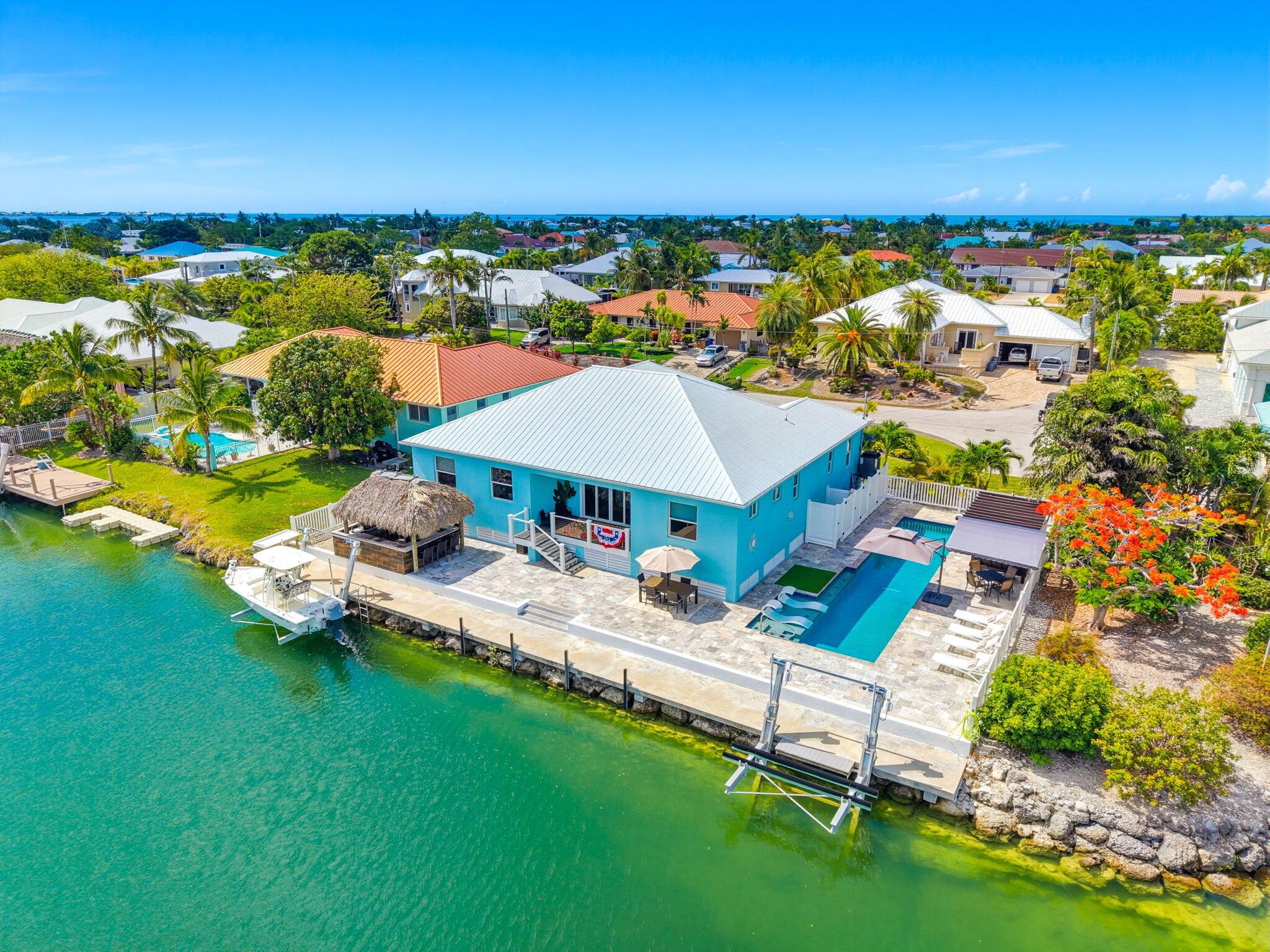 Image 2: Aerial 10,000 + 14,000 LB Boat Lift