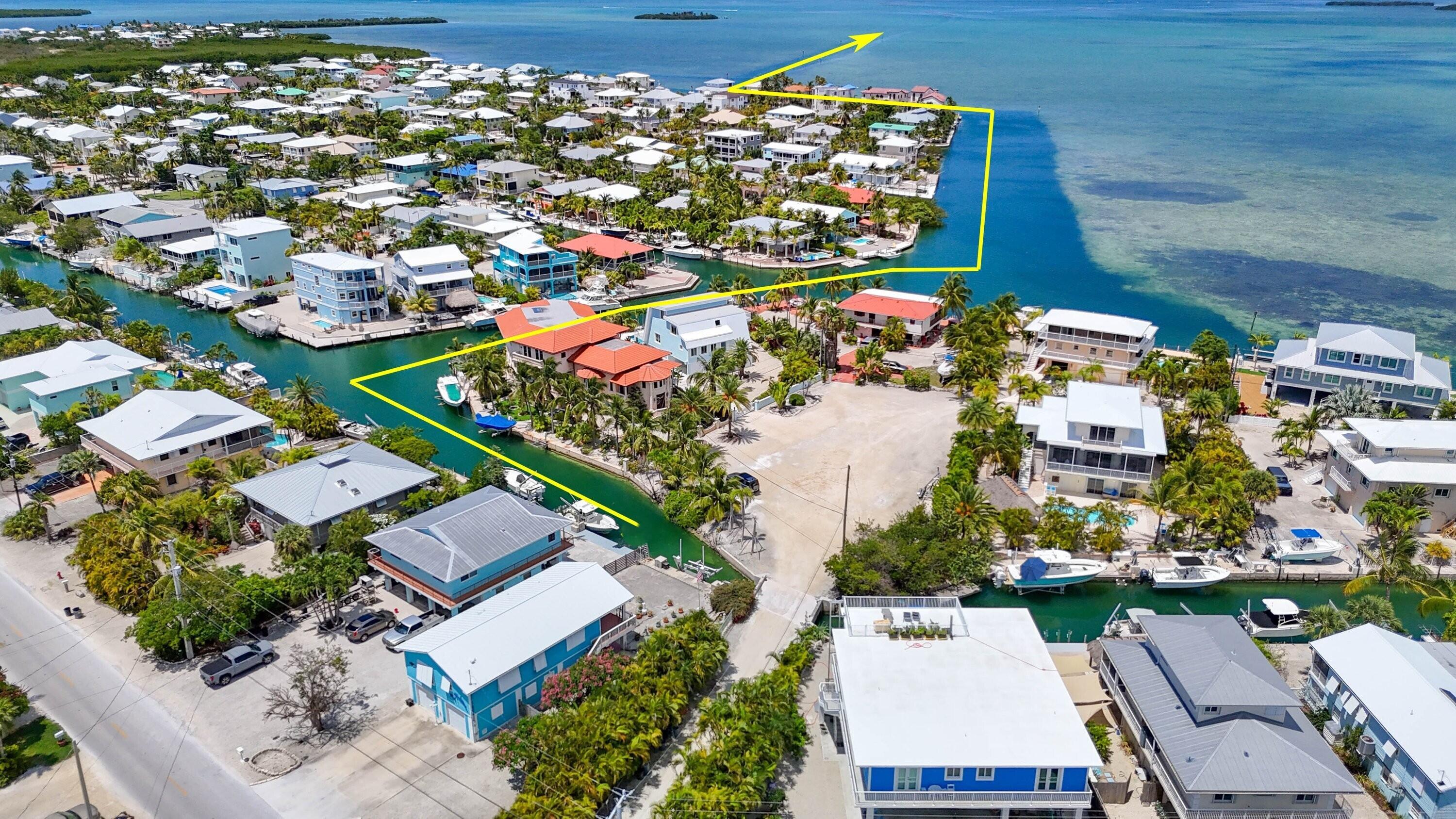Image 2: 048-706Carib quick boating