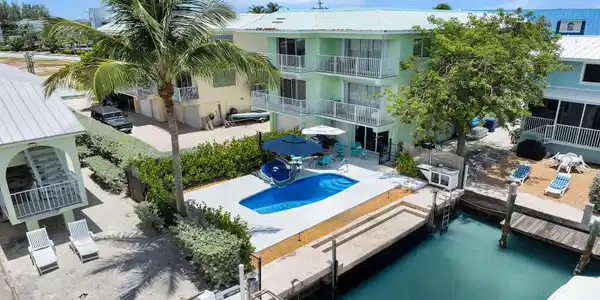 Image 2: virtual-tour-364538-mls-high-res-image-8