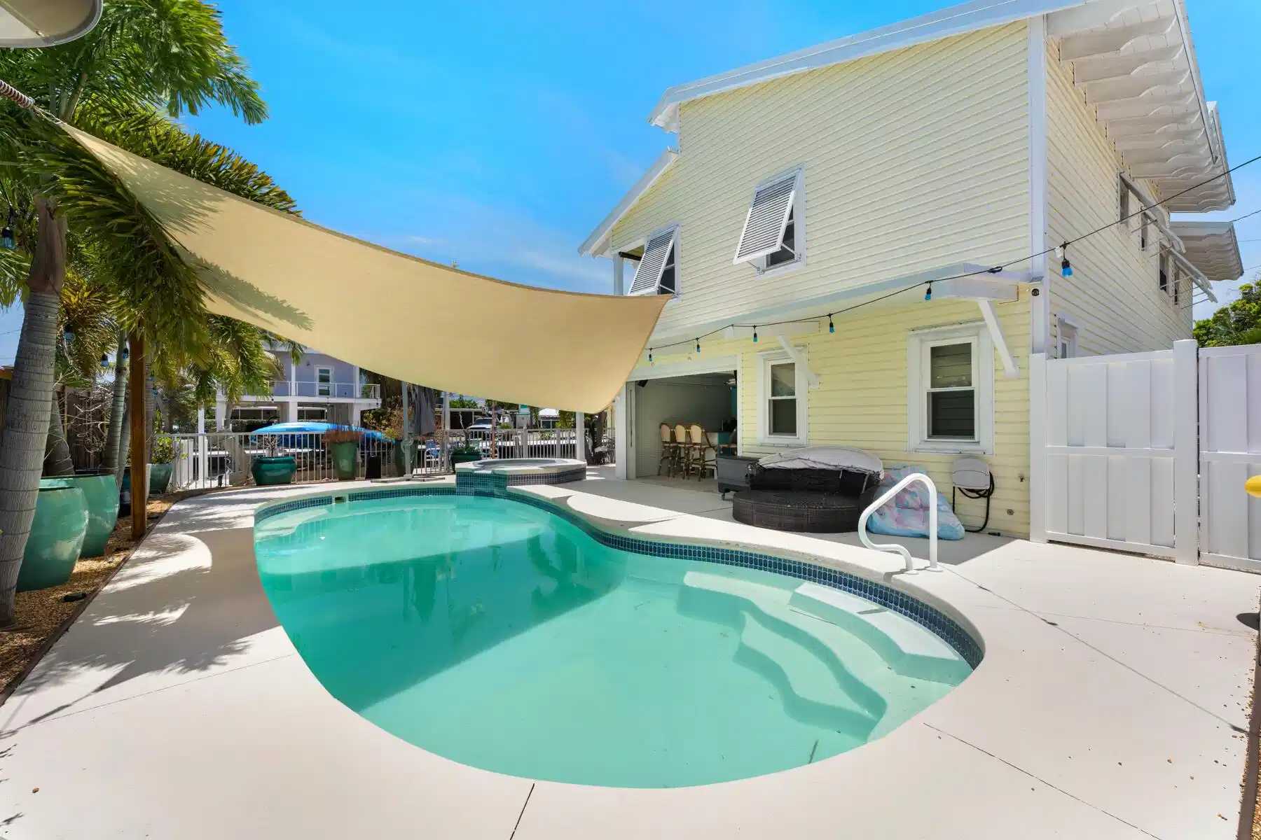 Image 1: 11563 4th Ave Ocean_1oakstudios_33