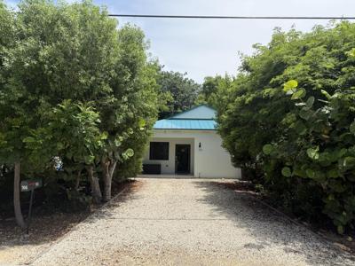 106 S Bay Harbor Drive