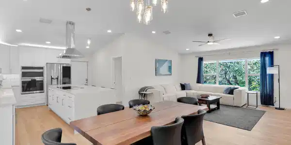 Image 2: Open Concept Living