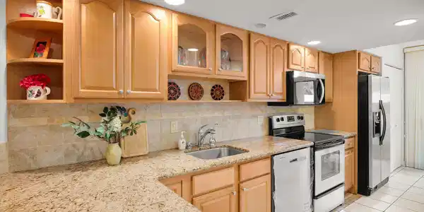 Image 3: virtual-tour-364520-mls-high-res-image-8