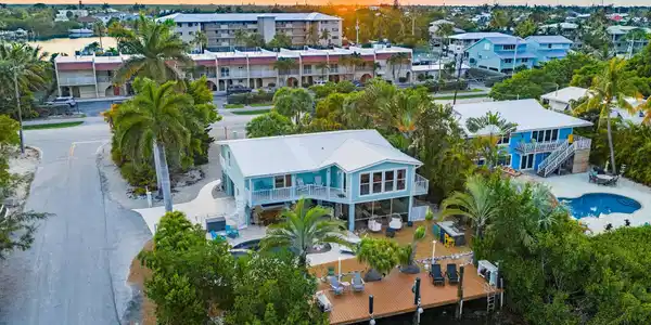 Image 2: 540 Sombrero Beach Rd