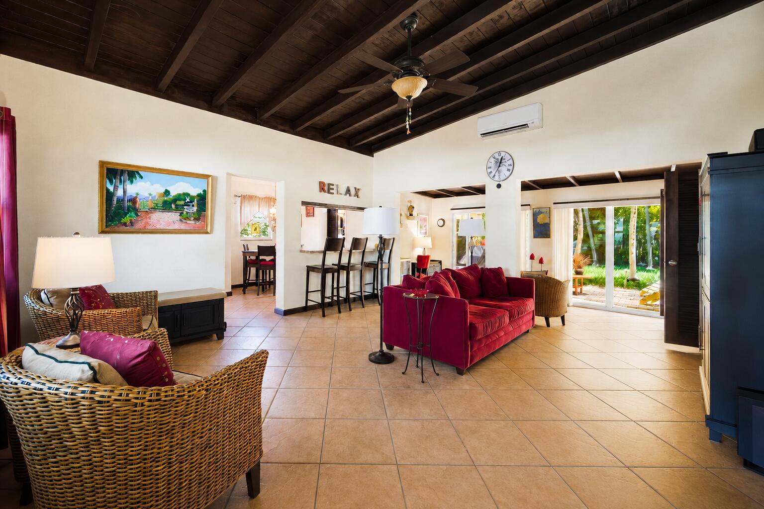 Image 3: Entryway
