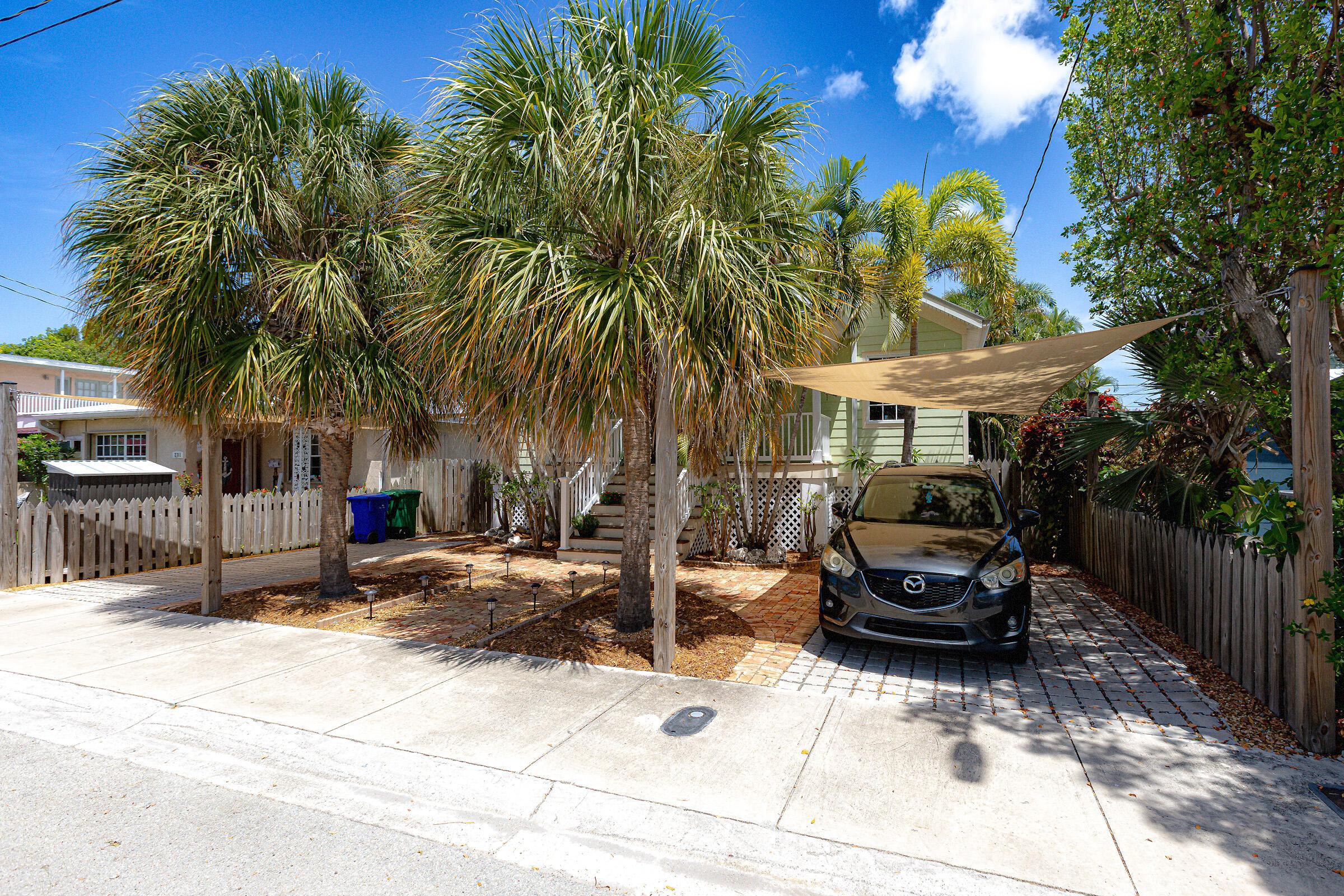 Image 2: 01  2313 Fogarty Avenue