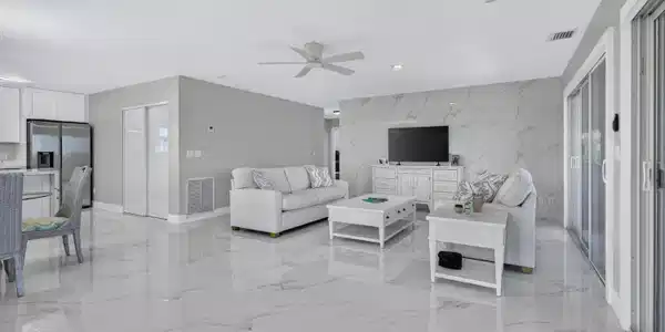 Image 3: 29667_int-1