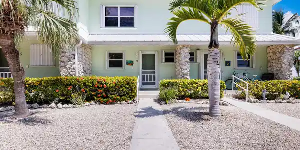Image 3: MLS 307 Sombrero Blvd #2-1