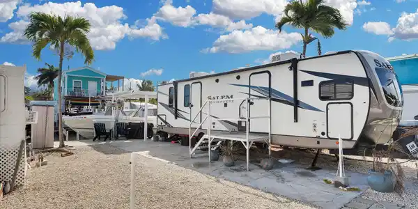 6099 Overseas Highway