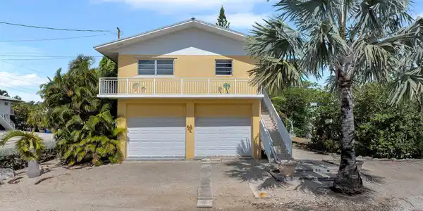 Image 2: Front of House