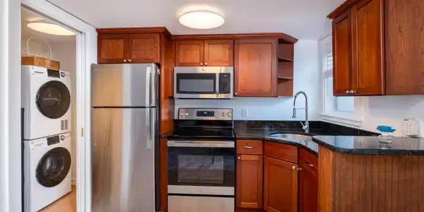 Image 2: 201 Coppitt Rd 104 B