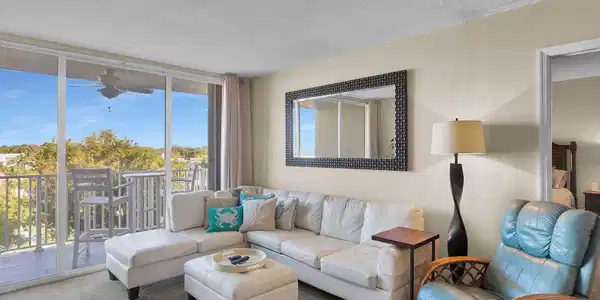 Image 2: Beautifully Updated Living Room