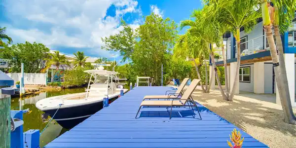 Image 2: Dock