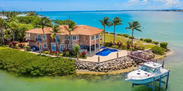 Image 2: 390 13th St Key Colony 001