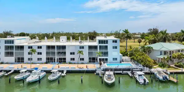 Image 4: 1115 Sombrero Blvd 102B